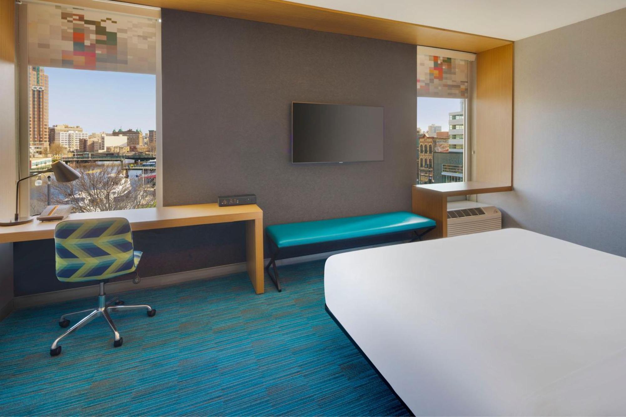 Aloft Hotel Milwaukee Downtown Exterior foto